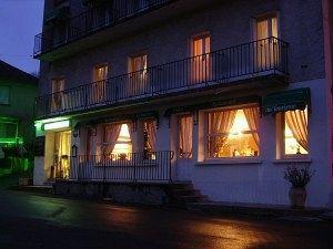 Hotel Restaurant Du Tourisme Latronquière Екстериор снимка